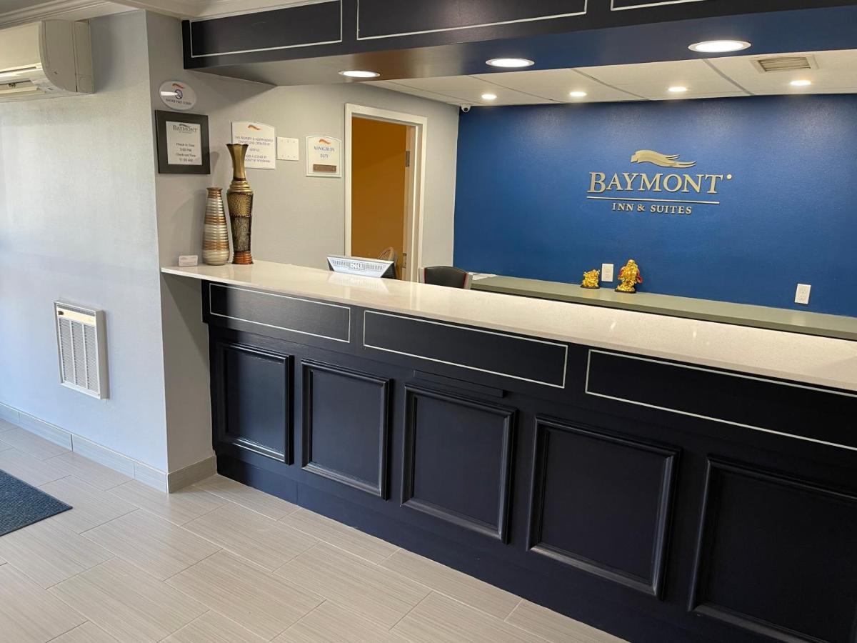Baymont By Wyndham Branford/New Haven Hotel Ngoại thất bức ảnh
